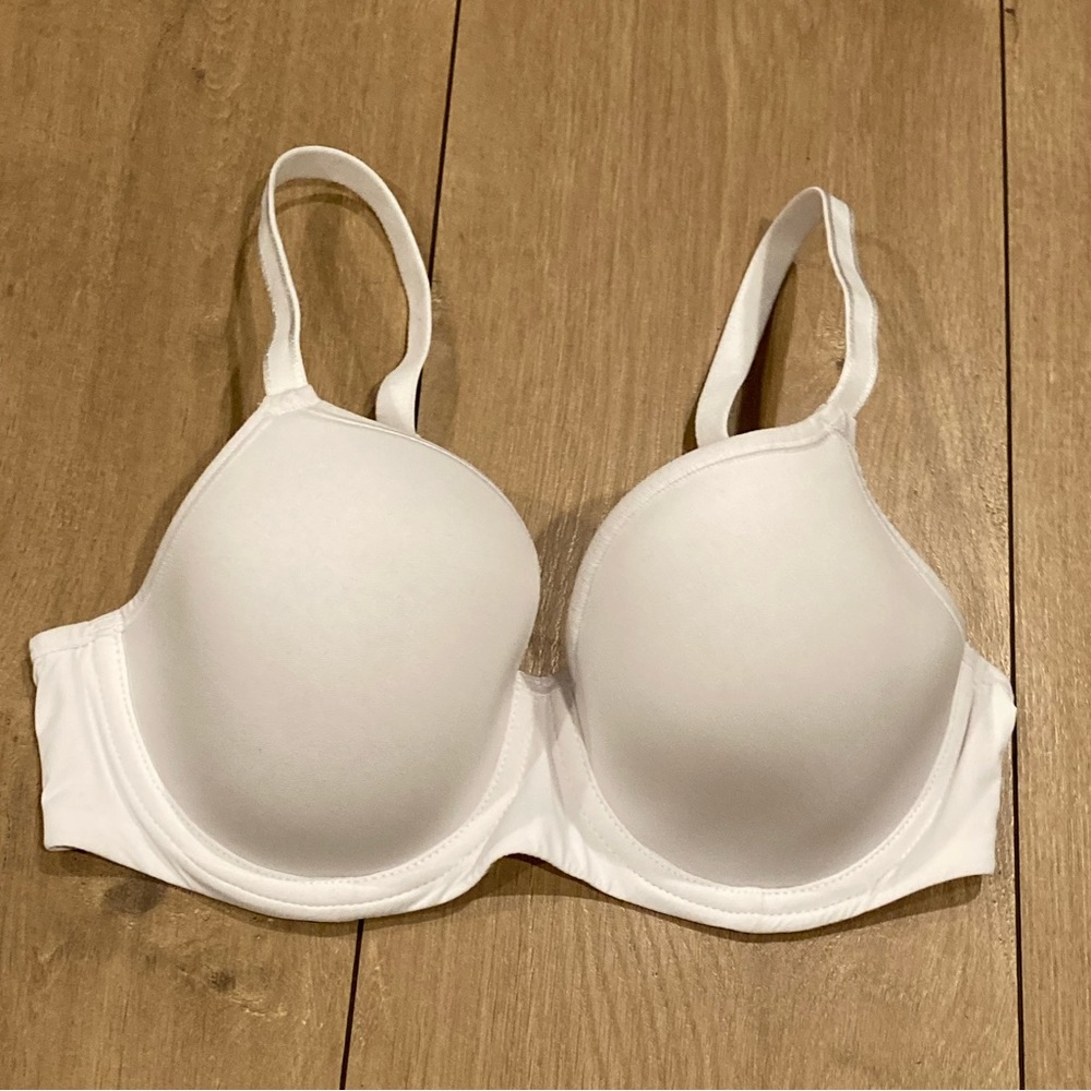 Paramour Size 32C Bra